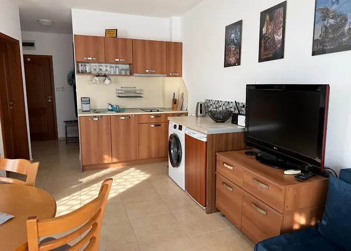 Bw - Happy 67 Σάνι Μπιτς