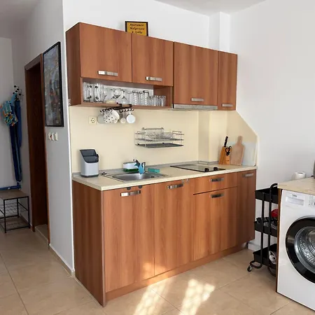 Bw - Happy 67 סאני ביץ'