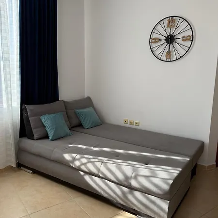 Bw - Happy 67 * סאני ביץ'